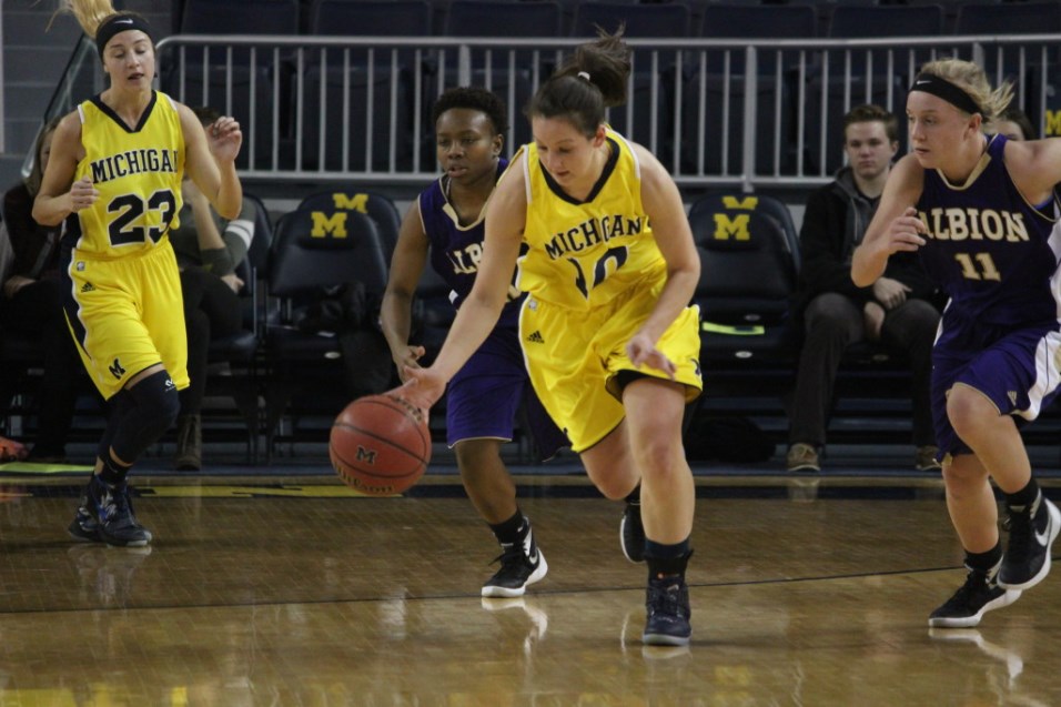 Strong Second Half Powers Women's Basketball Over Marygrove