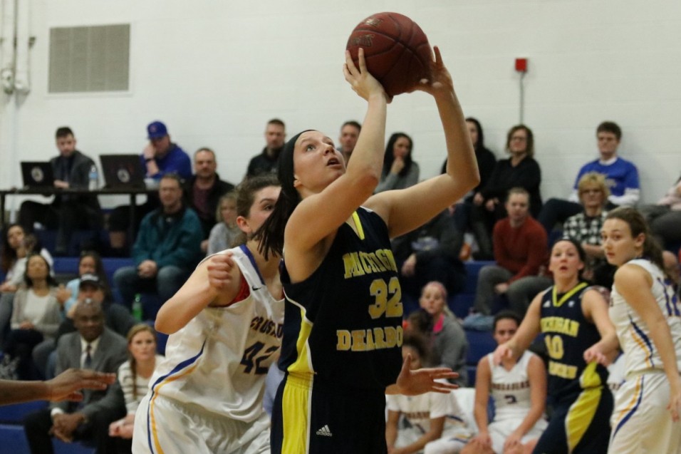 Heinrich's career high not enough in loss at Madonna
