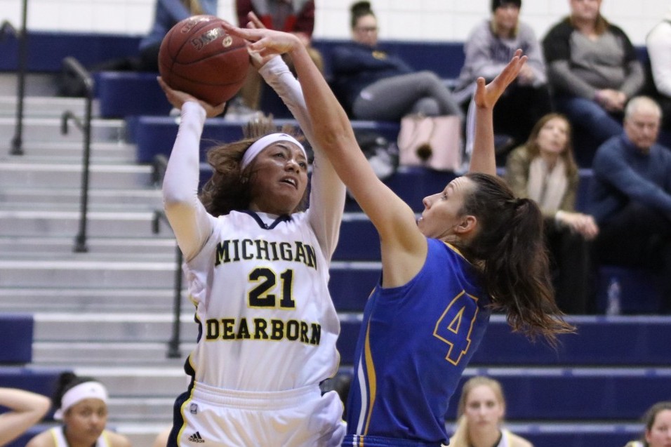 Madonna 3-point shooting too much for Wolverines