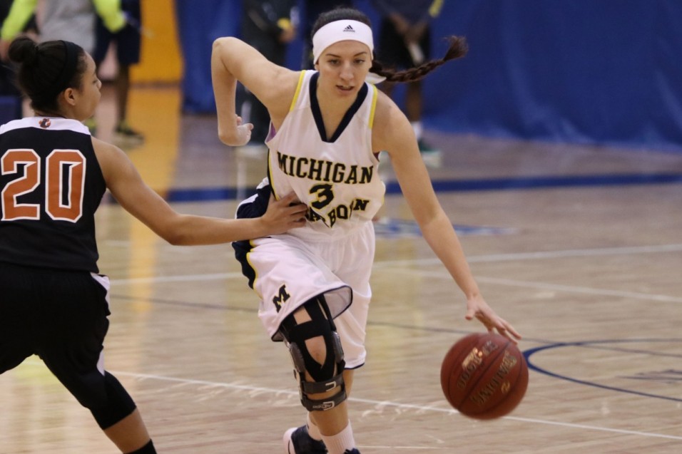 Saints pull away from Wolverine women in 4th