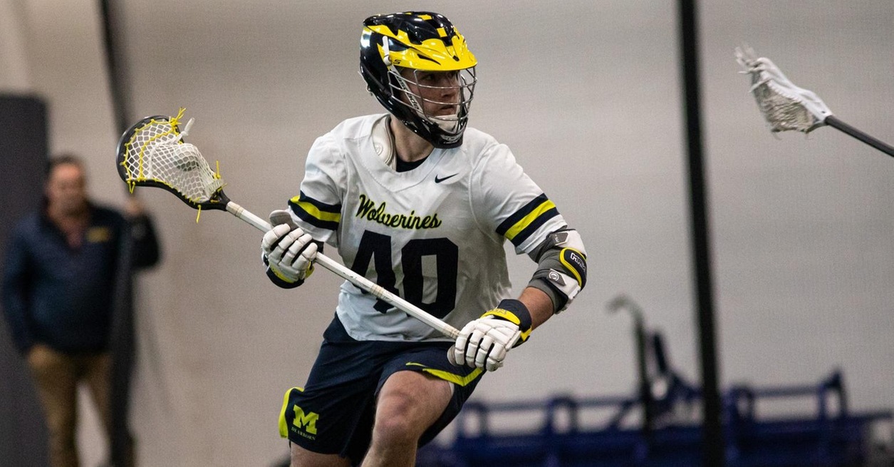 Phillips scores 8, Wolverines top Point 26-5