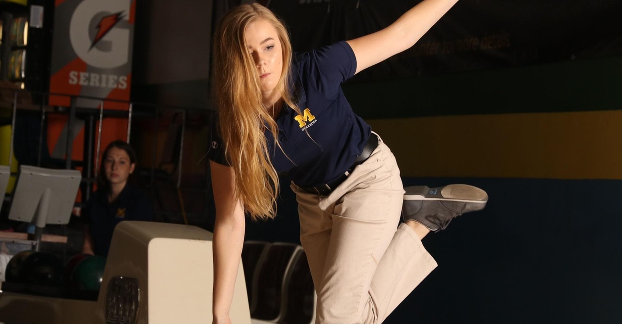 Women's Bowling competes at WHAC No. 4